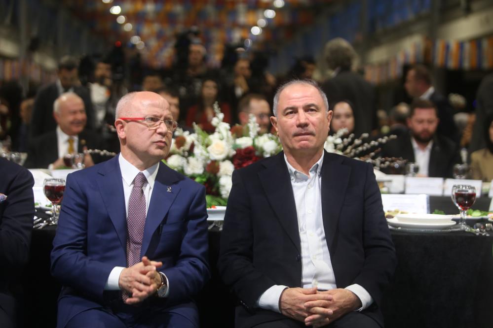 Bursa'da Ak Parti Teşkilatı Vefa Iftarında Buluştu (1)-3