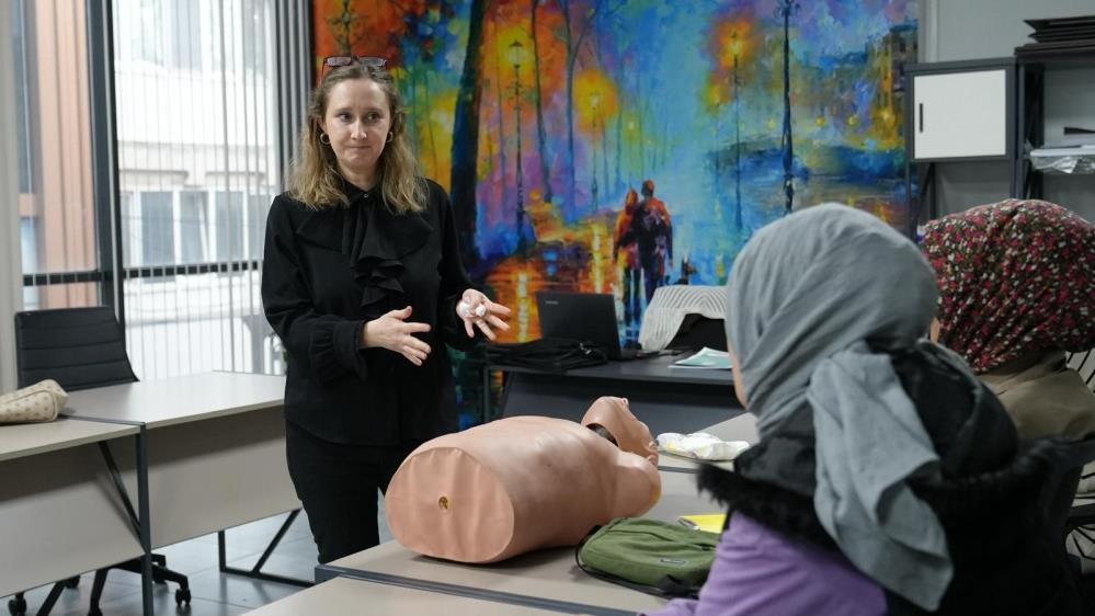 Bursa'da Hasta Ve Yaşlı Bakım Kursu! (3)