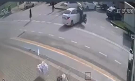 Bursa'da Hatalı Dönüş Ve Yüksek Hız Az Kalsın Can Alıyordu! (2)