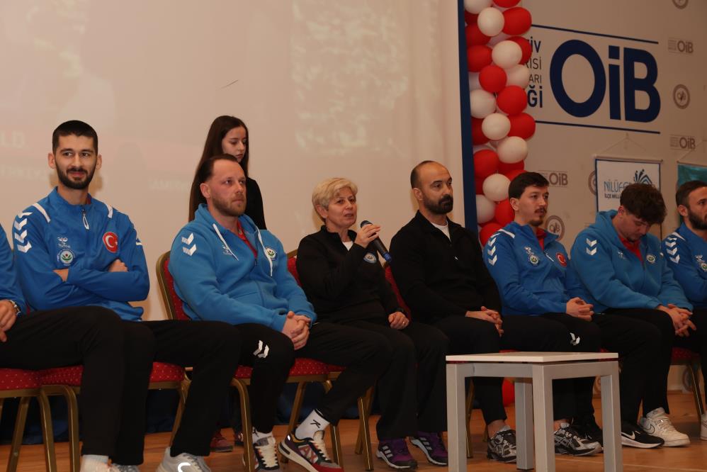 Bursa'da Hentbolcular Gençlerle Buluştu! (2)