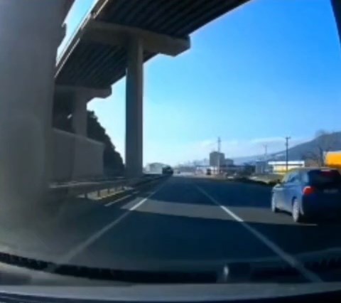 Bursa'da Minibüs Devrildi! (2)