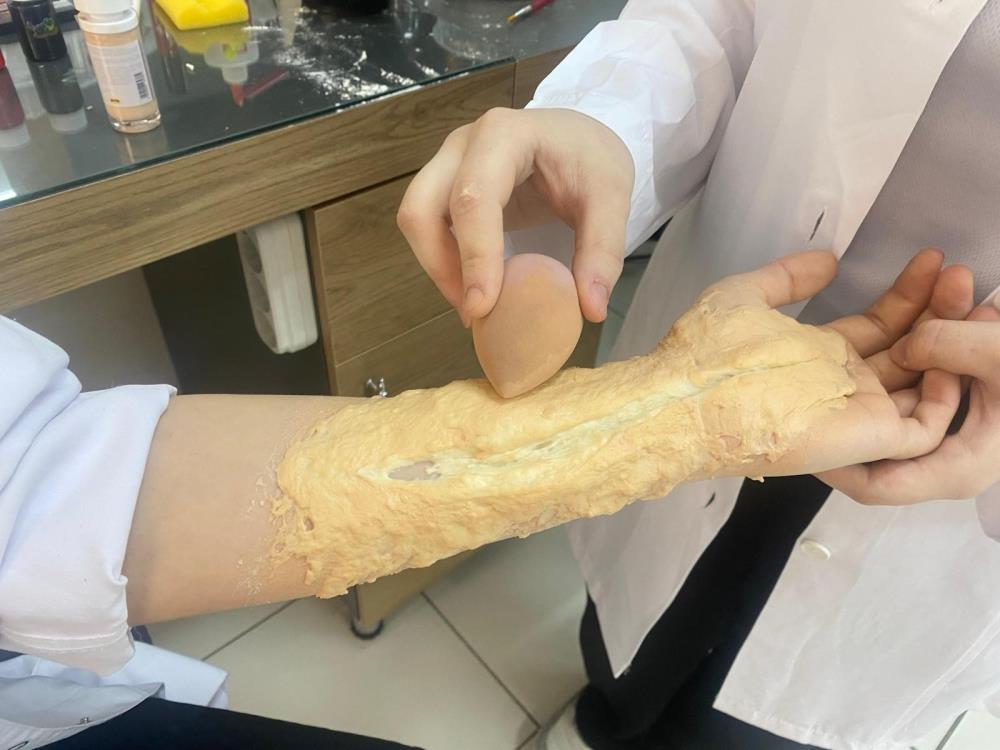 Bursa'da Öğrencilerden Gerçeği Aratmayan Özel Efektler! (2)