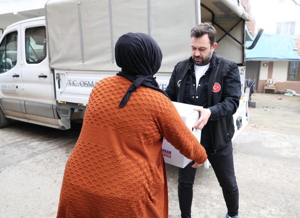 Bursa'da Ramazan Kolisi Dağıtımı Devam Ediyor! (2)