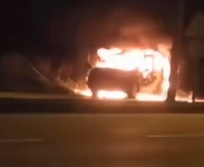 Bursa'da Seyir Halindeyken Alev Topuna Döndü! (1)