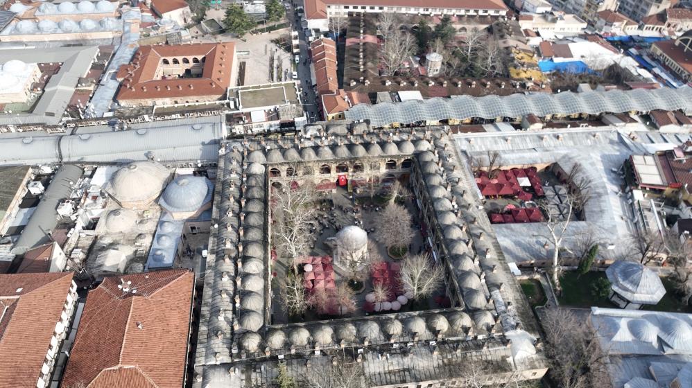 Bursa'da Yeni Dönem! Tarihi Hanlarda Avlular Boşaltılıyor (3)