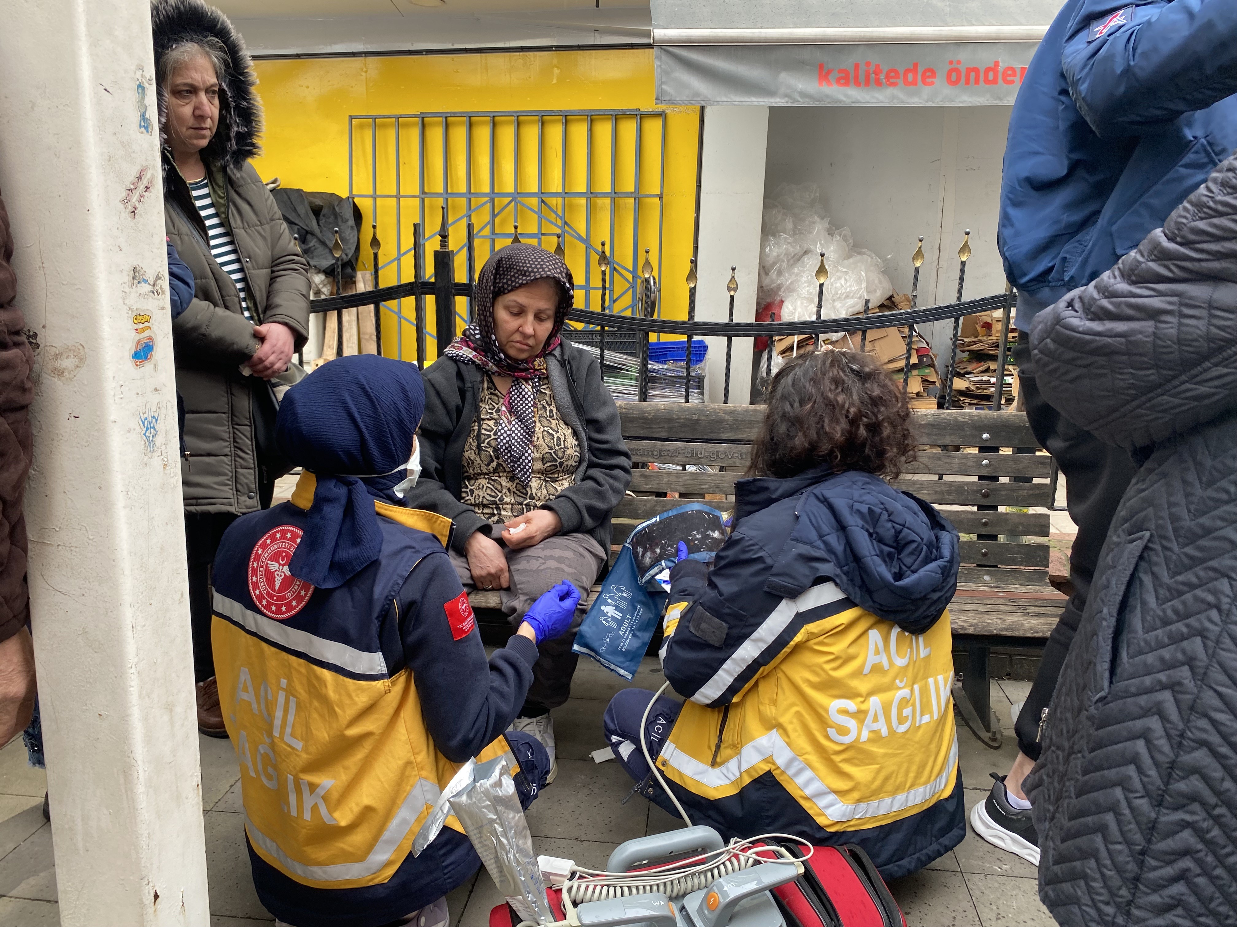 Bursa'daki Feci Kazada Hayatını Kaybeden Genç Adam Gözyaşlarıyla Uğurlandı (4)