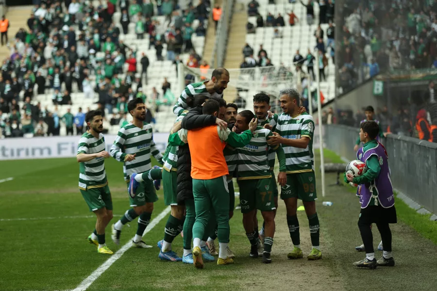 Bursaspor 68 Aksaray Belediyespor Maç Özeti (2)