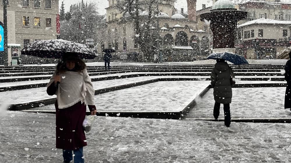 Bursa'ya Ramazan Bereketi Yağdı! Kente Lapa Lapa Kar Yağdı (3)
