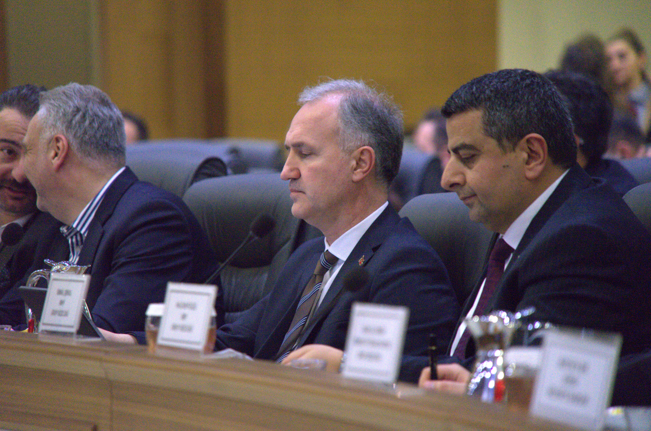 Burulaş’a Borç Yetkisi Meclisi Karıştırdı! Esnafa 43 Gündür Ödeme Yok. (2)