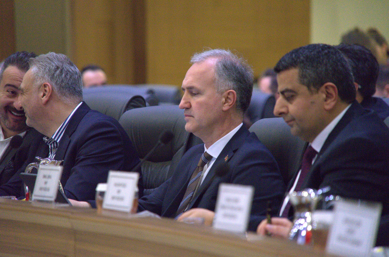 Burulaş’a Borç Yetkisi Meclisi Karıştırdı! Esnafa 43 Gündür Ödeme Yok. (4)