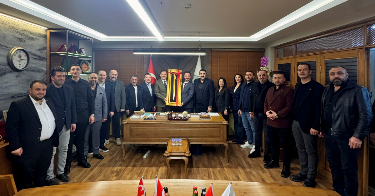 Çavuşoğlu’ndan İnegöl Mobilyacılar Odası’na Ziyaret (5)