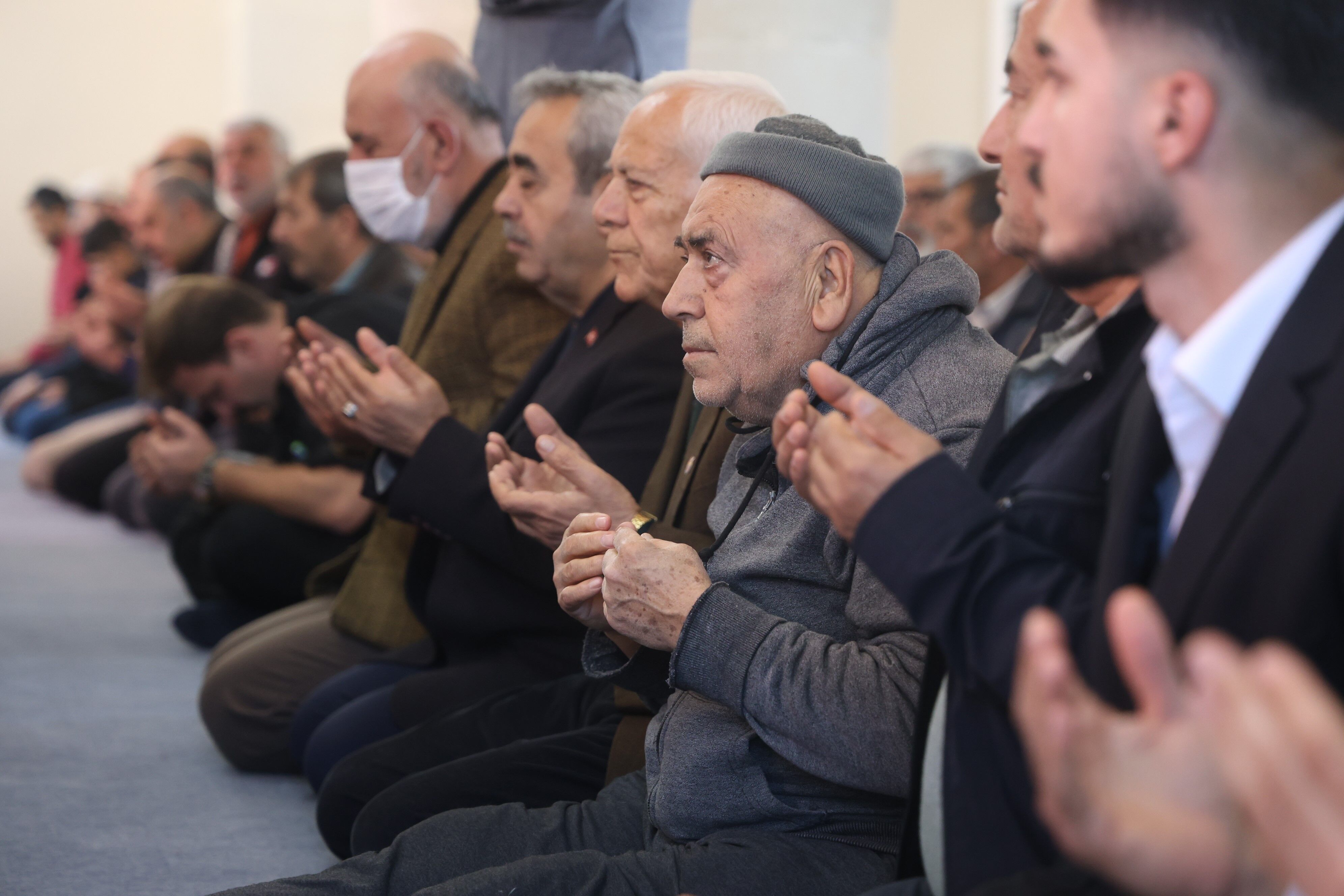 Depremin Ardından Inşa Edilen 120. Cami Ibadete Açıldı (6)