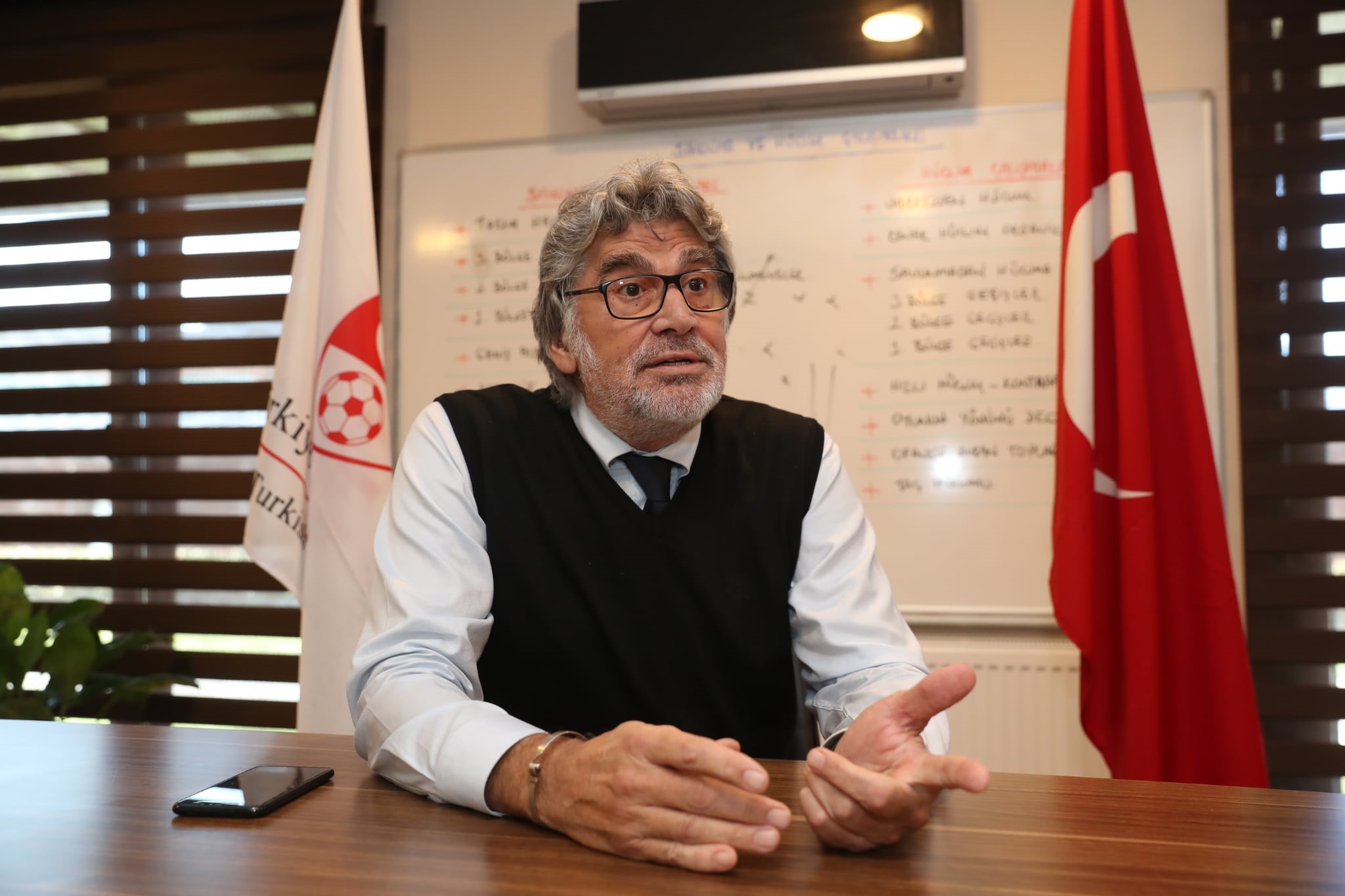 Eski Futbolcu Ömer Kaner Vefat Etti (2)