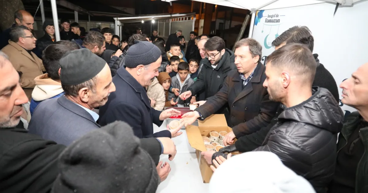 Hafız Ahmet Yüksel Tilavetiyle Gönülleri Mest Etti (5)