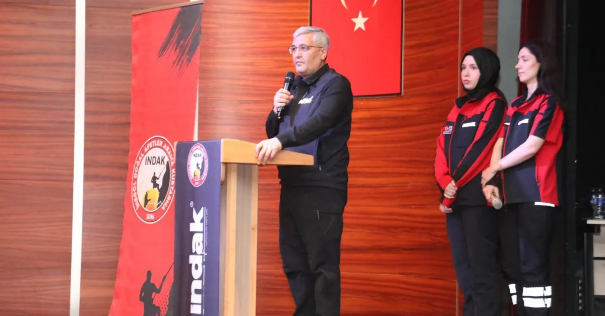 İndak 10 Yılda Enkazda Umut, Sahada Dayanışma Oldu (13)