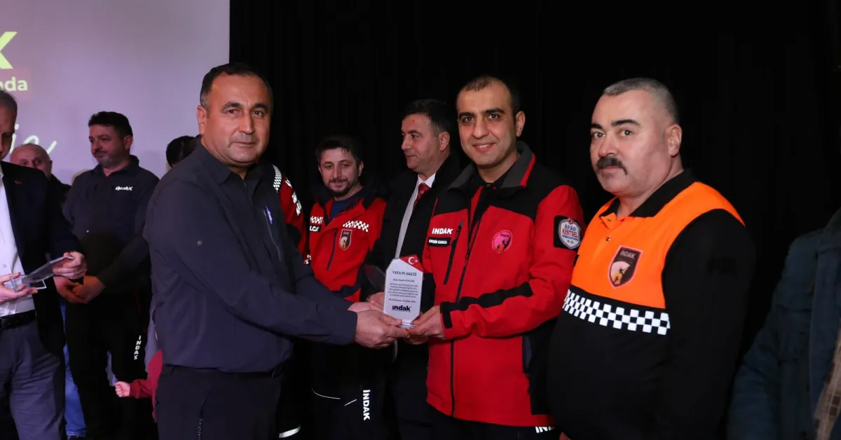 İndak 10 Yılda Enkazda Umut, Sahada Dayanışma Oldu (17)