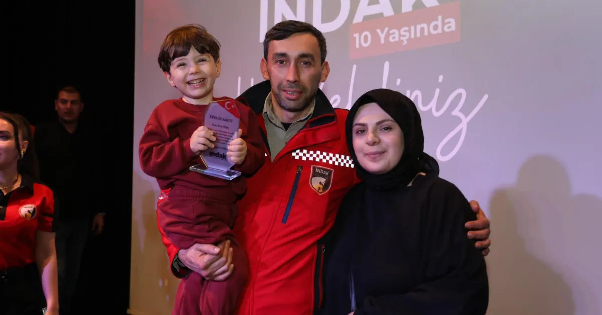 İndak 10 Yılda Enkazda Umut, Sahada Dayanışma Oldu (5)