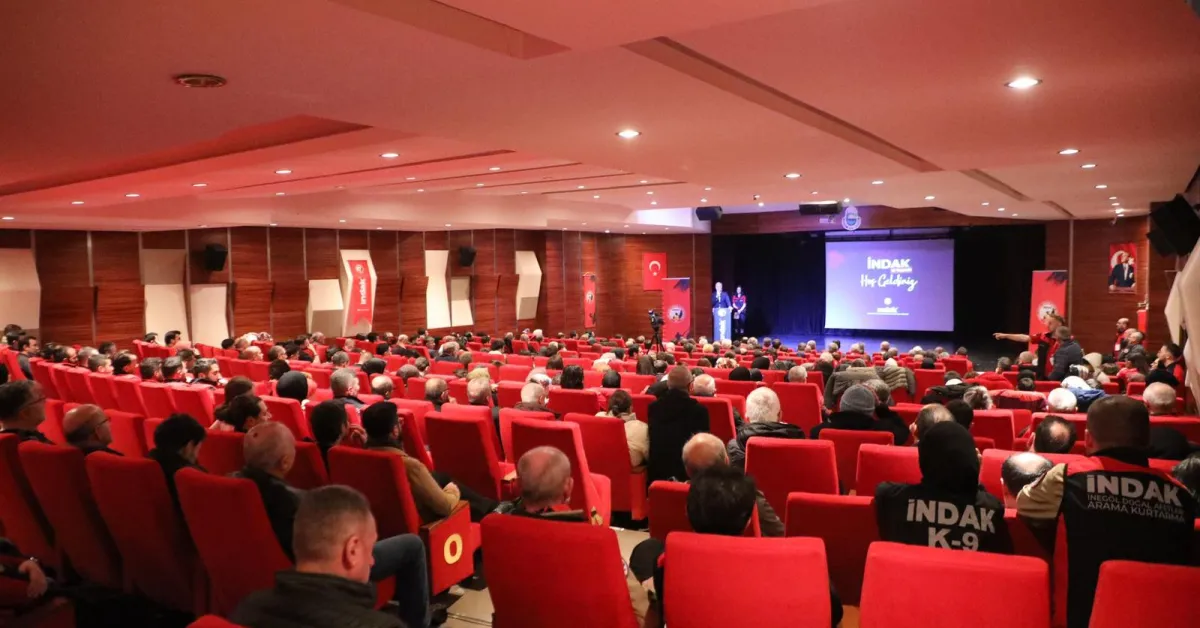 İndak 10 Yılda Enkazda Umut, Sahada Dayanışma Oldu (7)