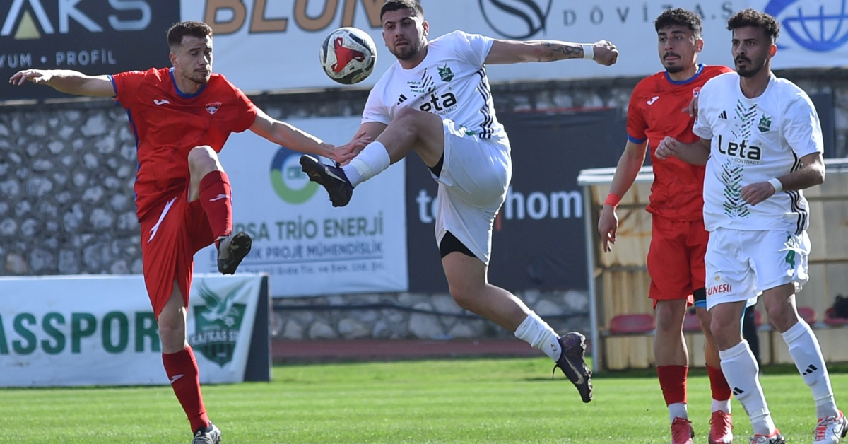 İnegöl Kafkasspor Silivrispor İlk Yarı Bitti (9)