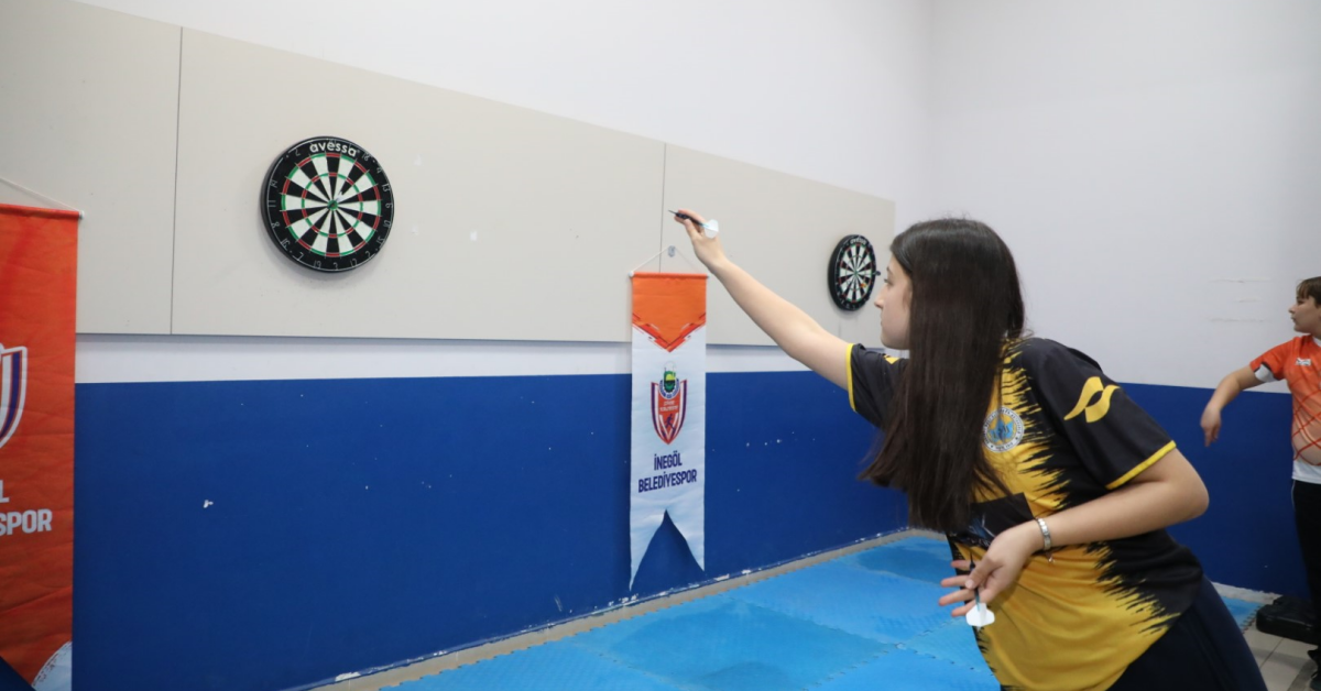 İnegöl’de Dart Turnuvasında Büyük Rekabet (4)