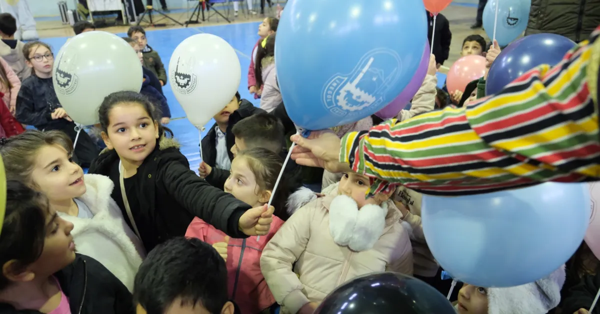 İnegöl’de Ramazan Coşkusu Zirveye Çıktı (7)