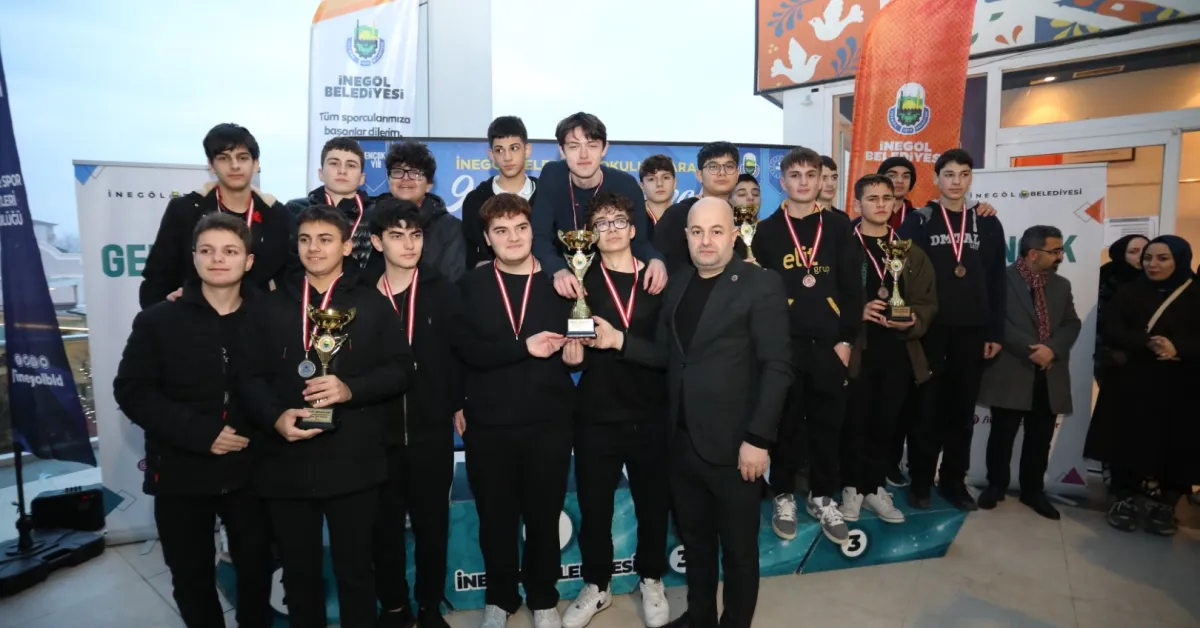 İnegöl’de Satranç Turnuvası Nefes Kesti (8)