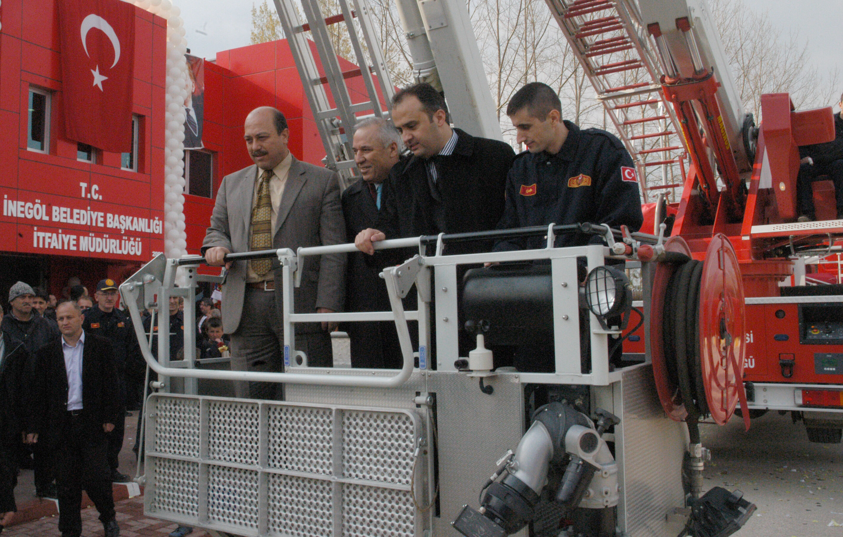 İnegöl’de Yeni İtfaiye Binası Arşivden 2008 Gençgazete (7)