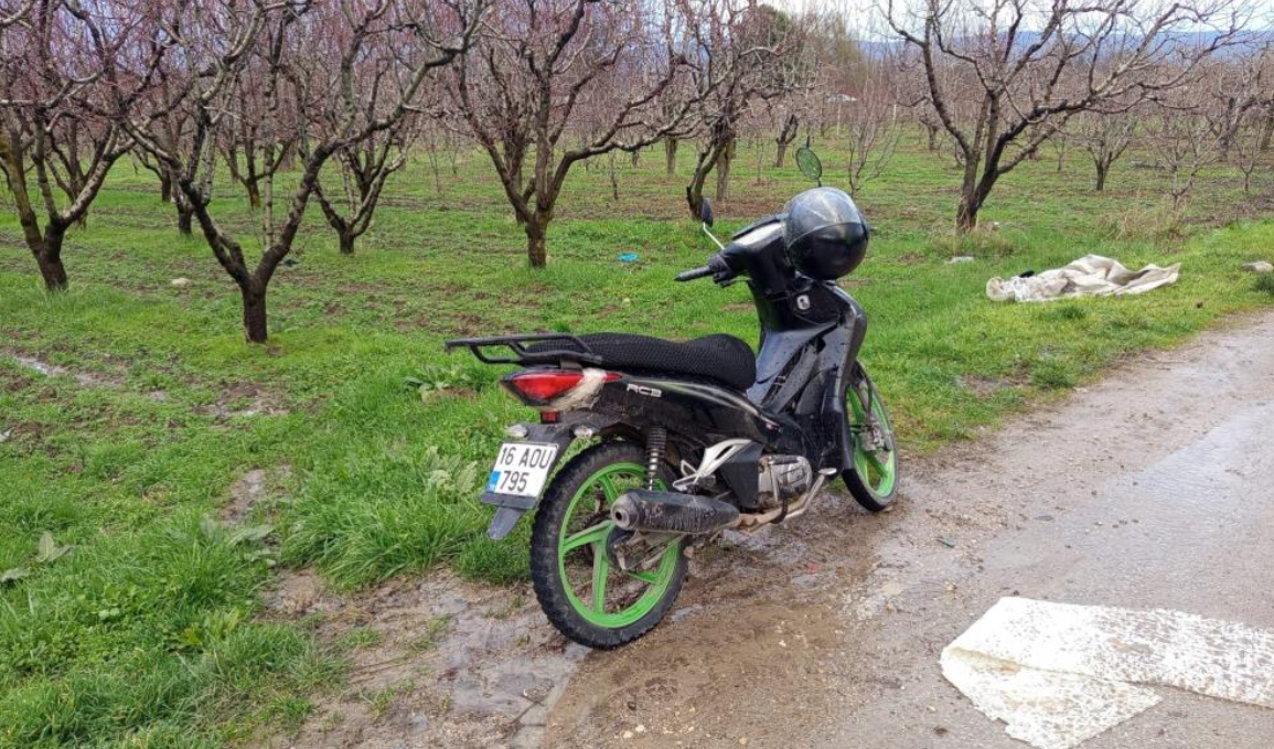 İnegöl’de Yoldaki Çukur Kazaya Neden Oldu! Baba Ağır Yaralı.. (3)