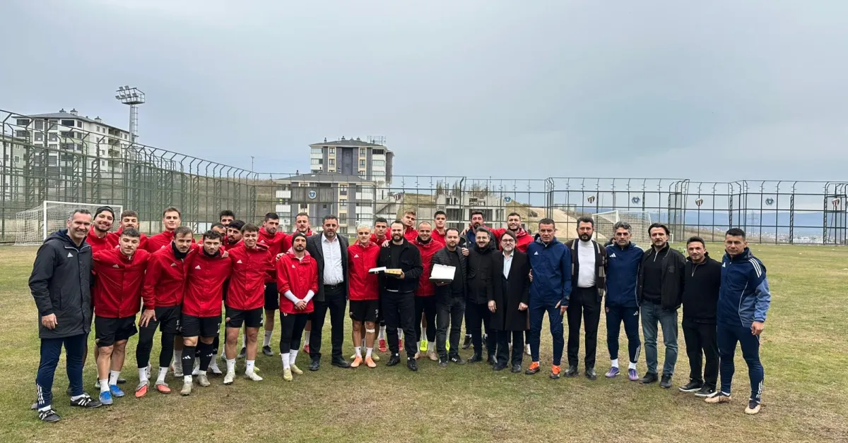 İnegölspor'a Kritik Maç Öncesi Moral Ziyareti (2)