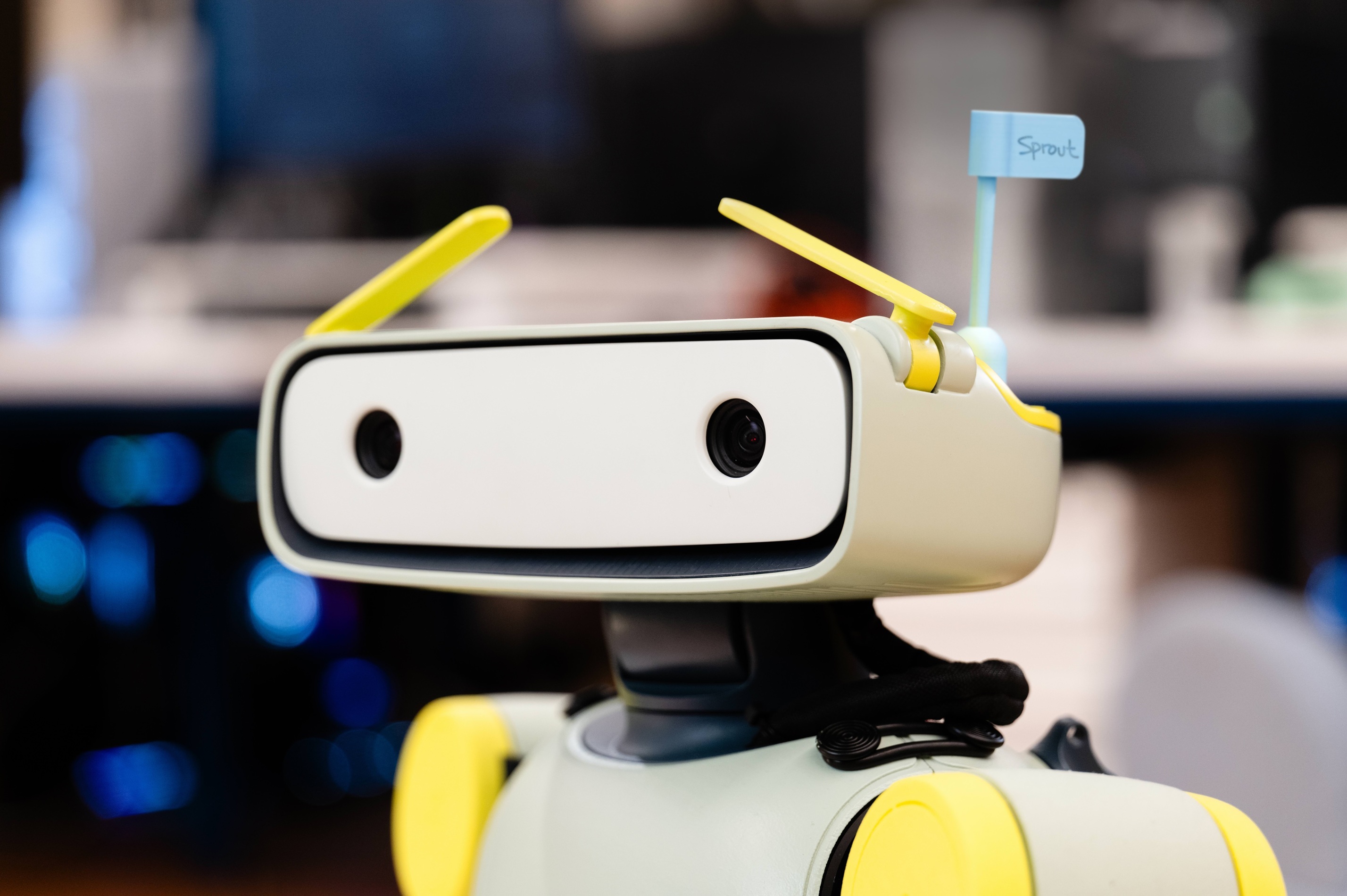 İnsanlarla Daha Rahat İletişim Kursun Diye Tasarlandı! Yumuşak Gövdeli Yeni İnsansı Robot Sprout Sahneye Çıktı (1)