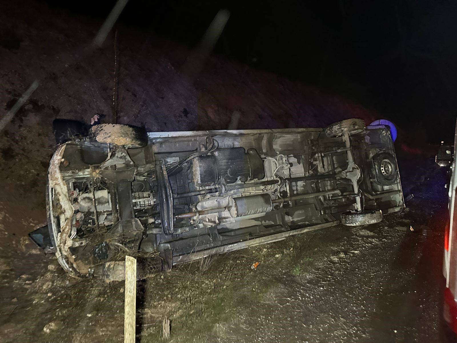 İşçi Servisi Şarampole Devrildi! 17 Yaralı (1)