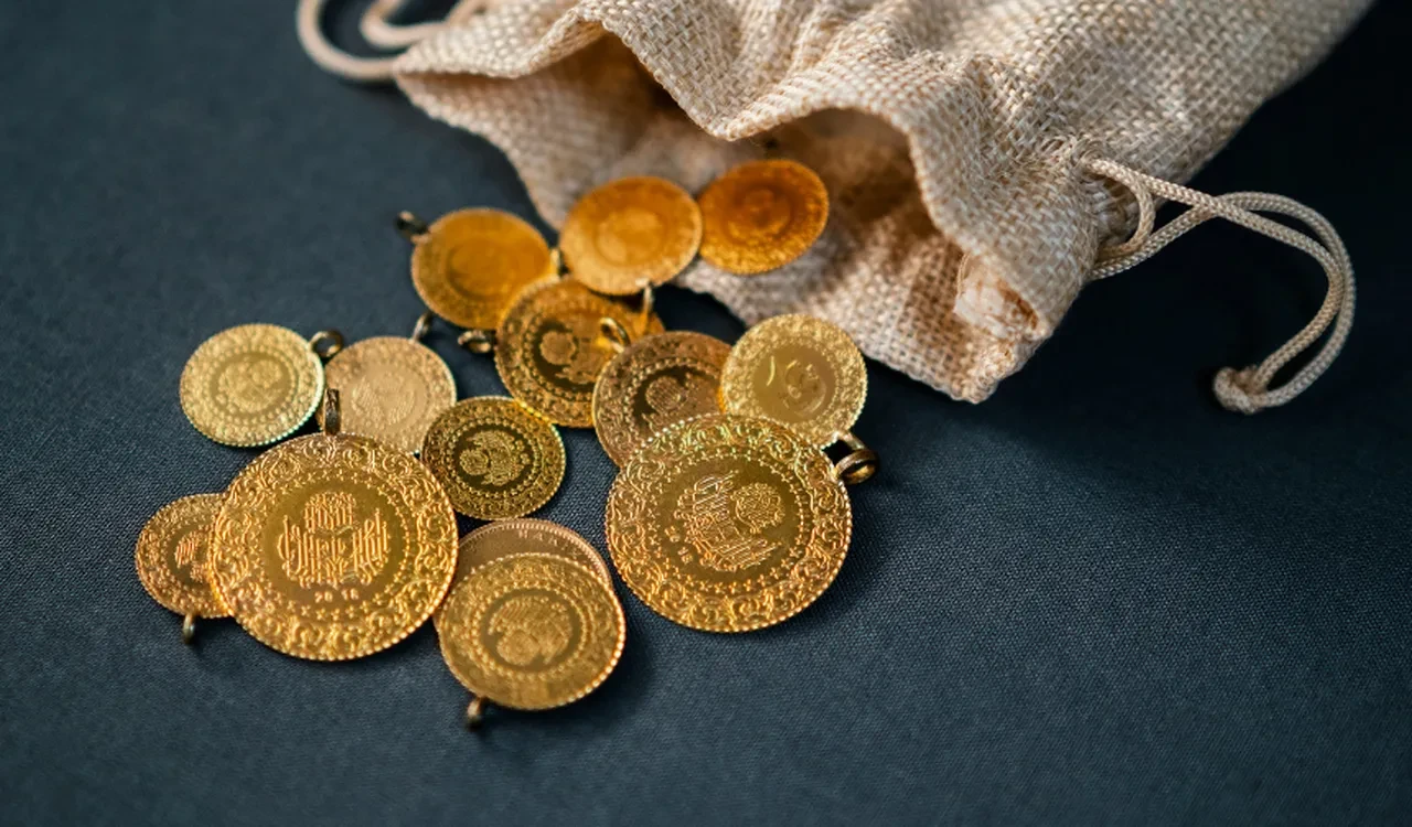 Islam Memis 10 Bin Liralik Gram Altin Icin Tarih Verdi Yeni Rekor Kapida 3284310 Photogallery 3