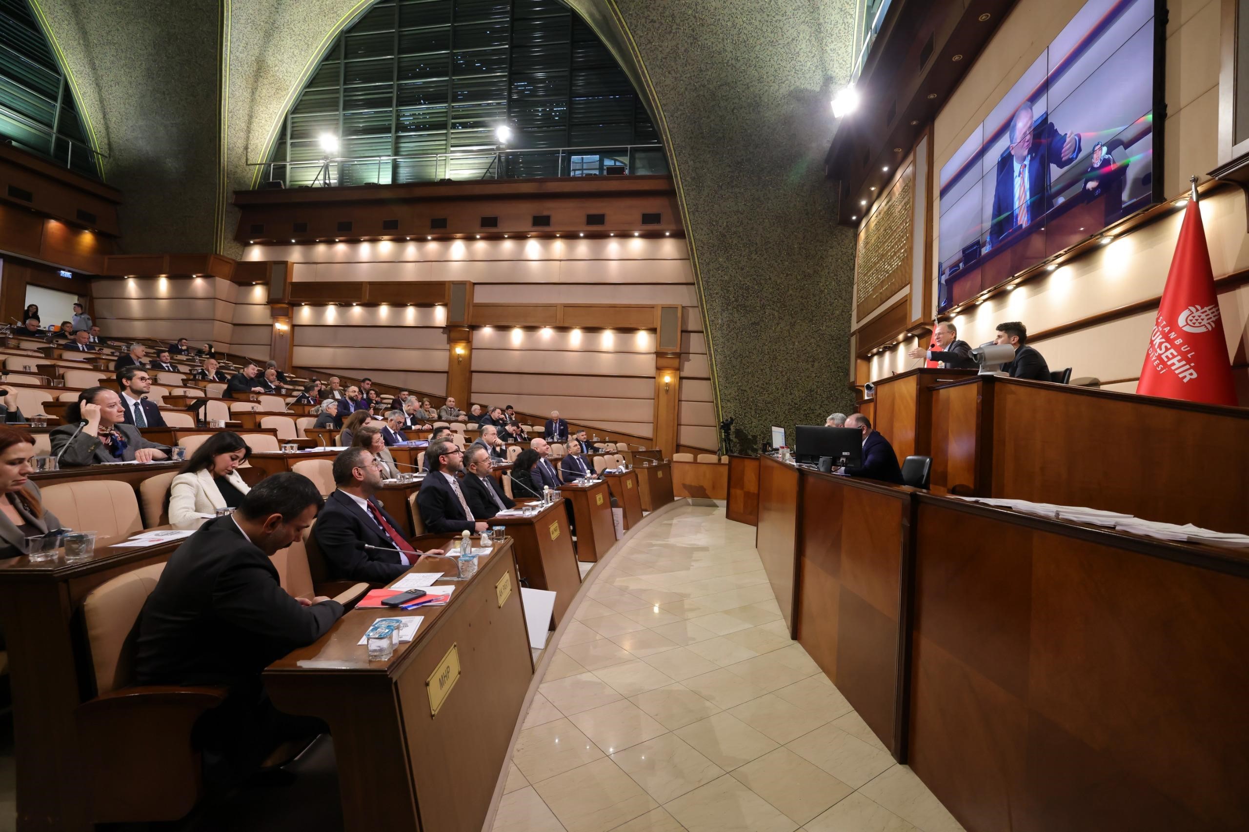 İstanbul'da Toplu Taşımaya Zam Yapıldı (1)