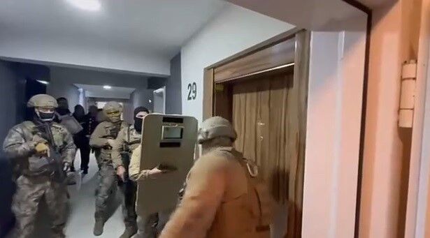 İzmir’de Dev Yasa Dışı Bahis Operasyonu! 49 Tutuklama (4)