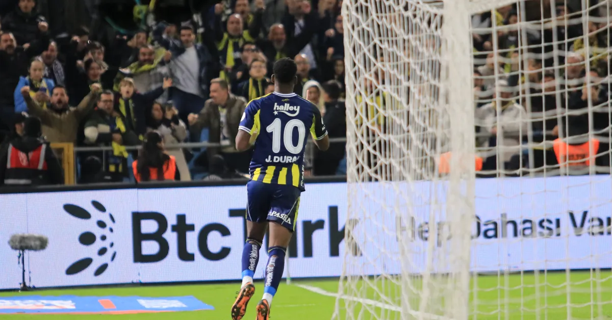 Jhon Duran’ın Fenerbahçe Serüveni 6 Ayda Sona Erdi (3)