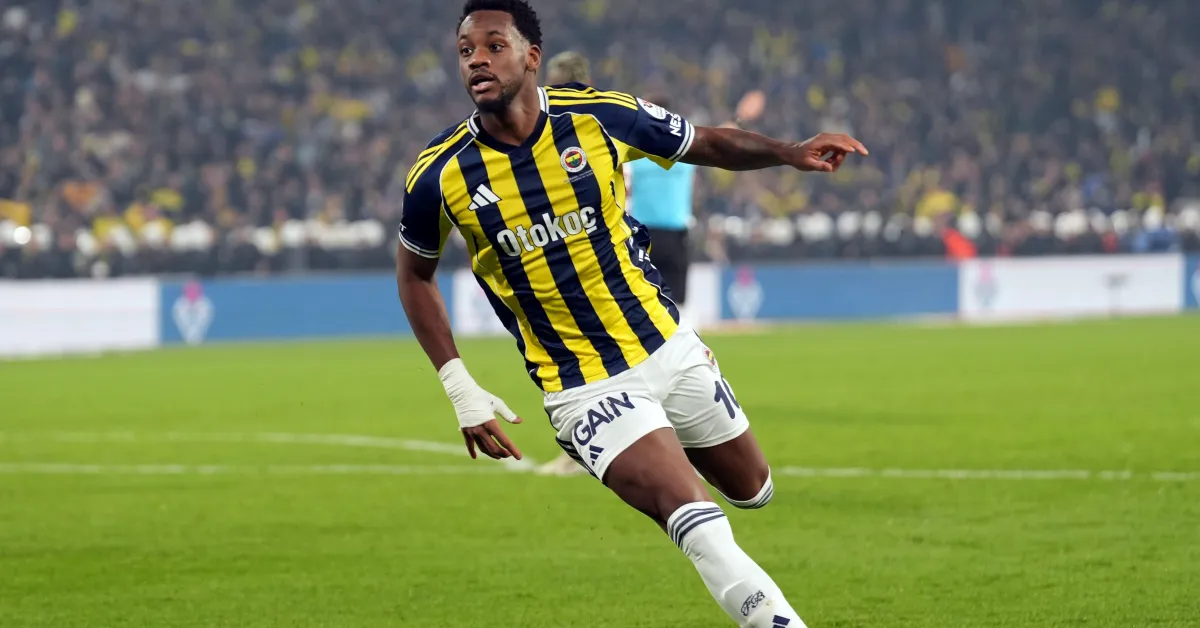 Jhon Duran’ın Fenerbahçe Serüveni 6 Ayda Sona Erdi (4)