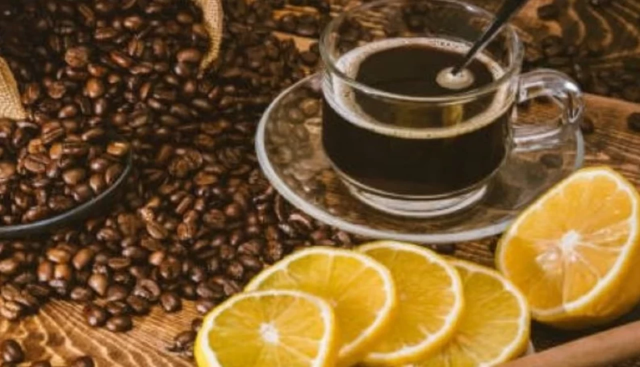 Kahve İle Limonu Birlikte İçmek Gerçekten Mucize Mi, Yoksa Sadece Sosyal Medya Efsanesi Mi (1)