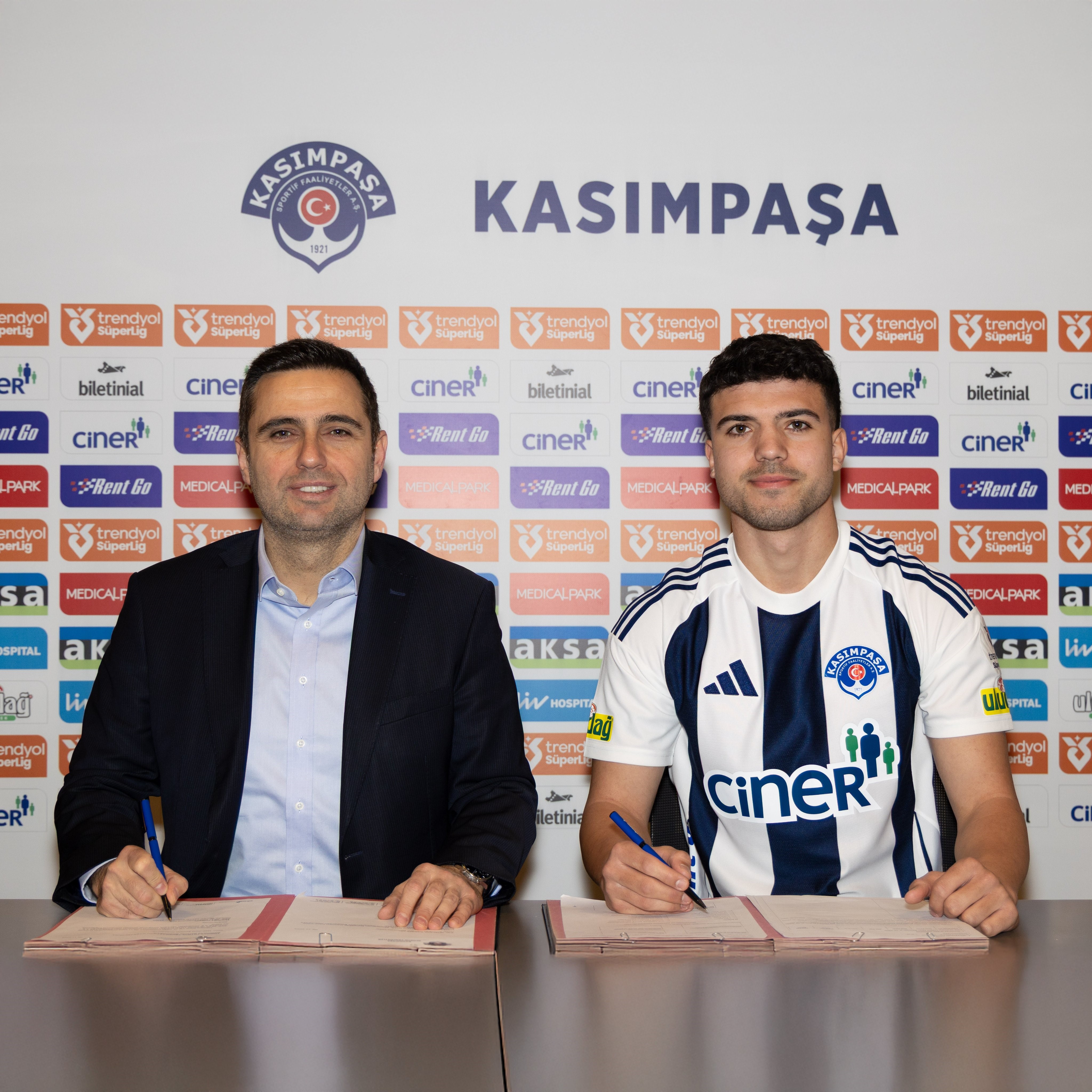 Kasımpaşa, Eyüp Aydın'ı Transfer Etti (2)