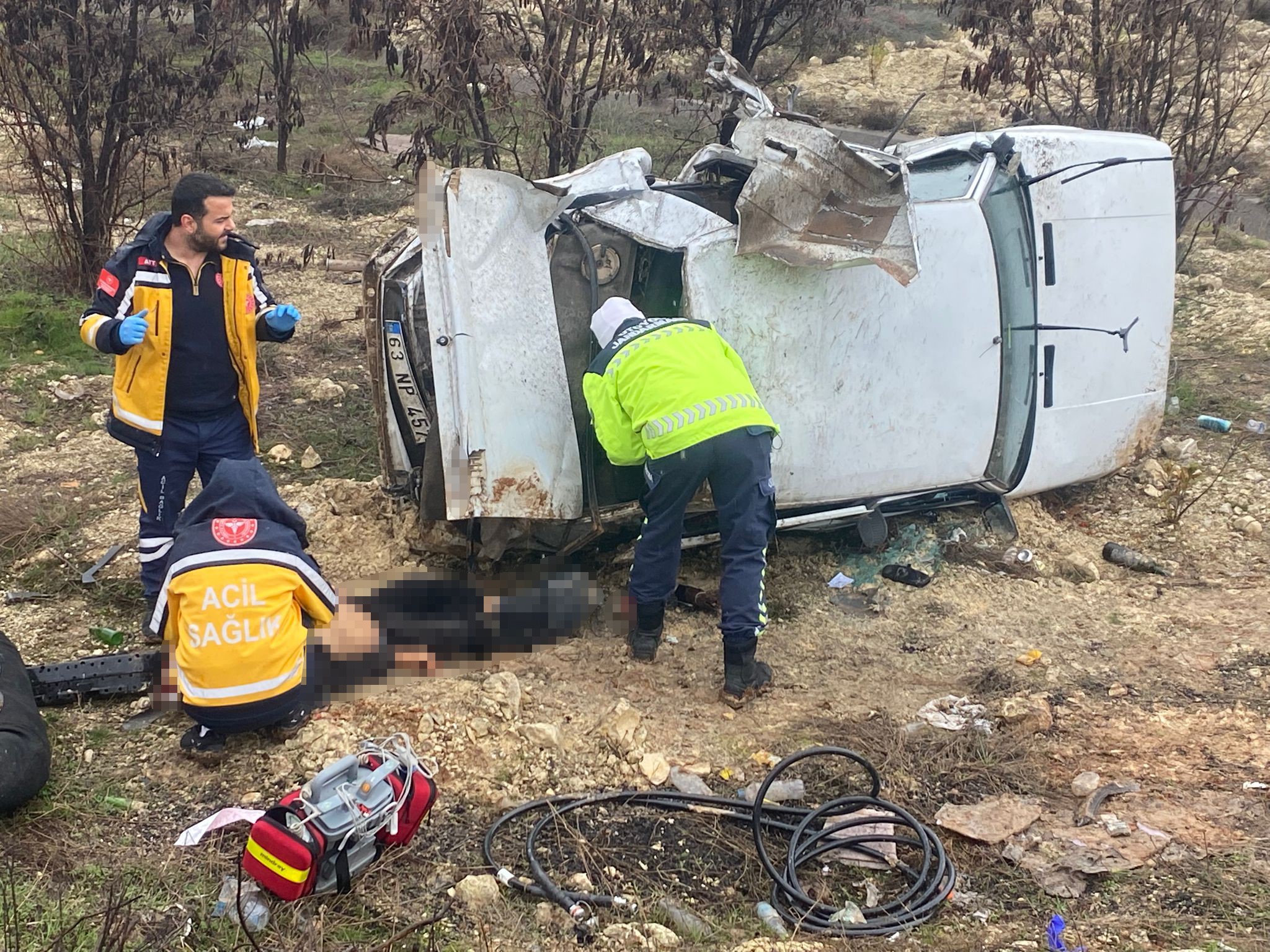 Kontrolden Çıkarak Şarampole Uçan Otomobildeki Yolcu Hayatını Kaybetti (1)