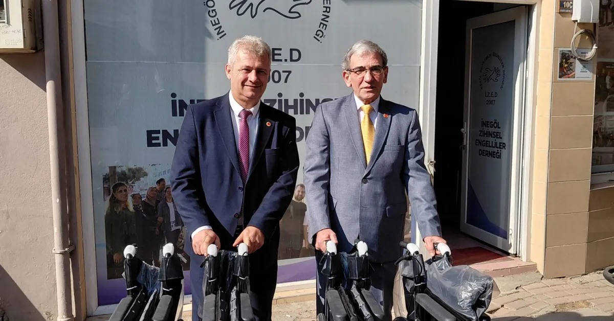 Muhtarlardan İzed’e 4 Tekerlekli Sandalye (2)