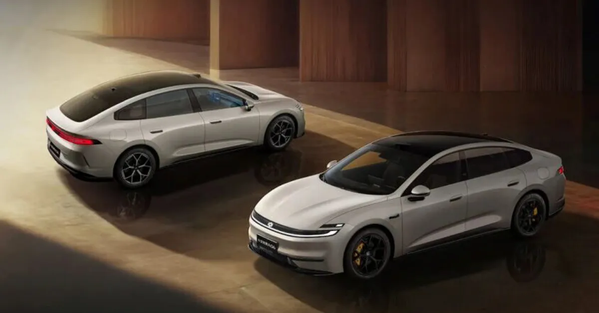 Otomotivde Tarihi Adım! Sodyum Bataryalı İlk Seri Üretim Otomobil Sahneye Çıktı, Dengeler Değişiyor 1 Gencgazete