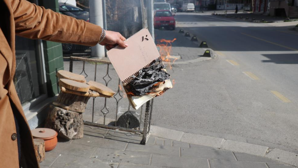 Ramazan Öncesinde Mahallenin Bakkal Borcunu Kapattı (4)