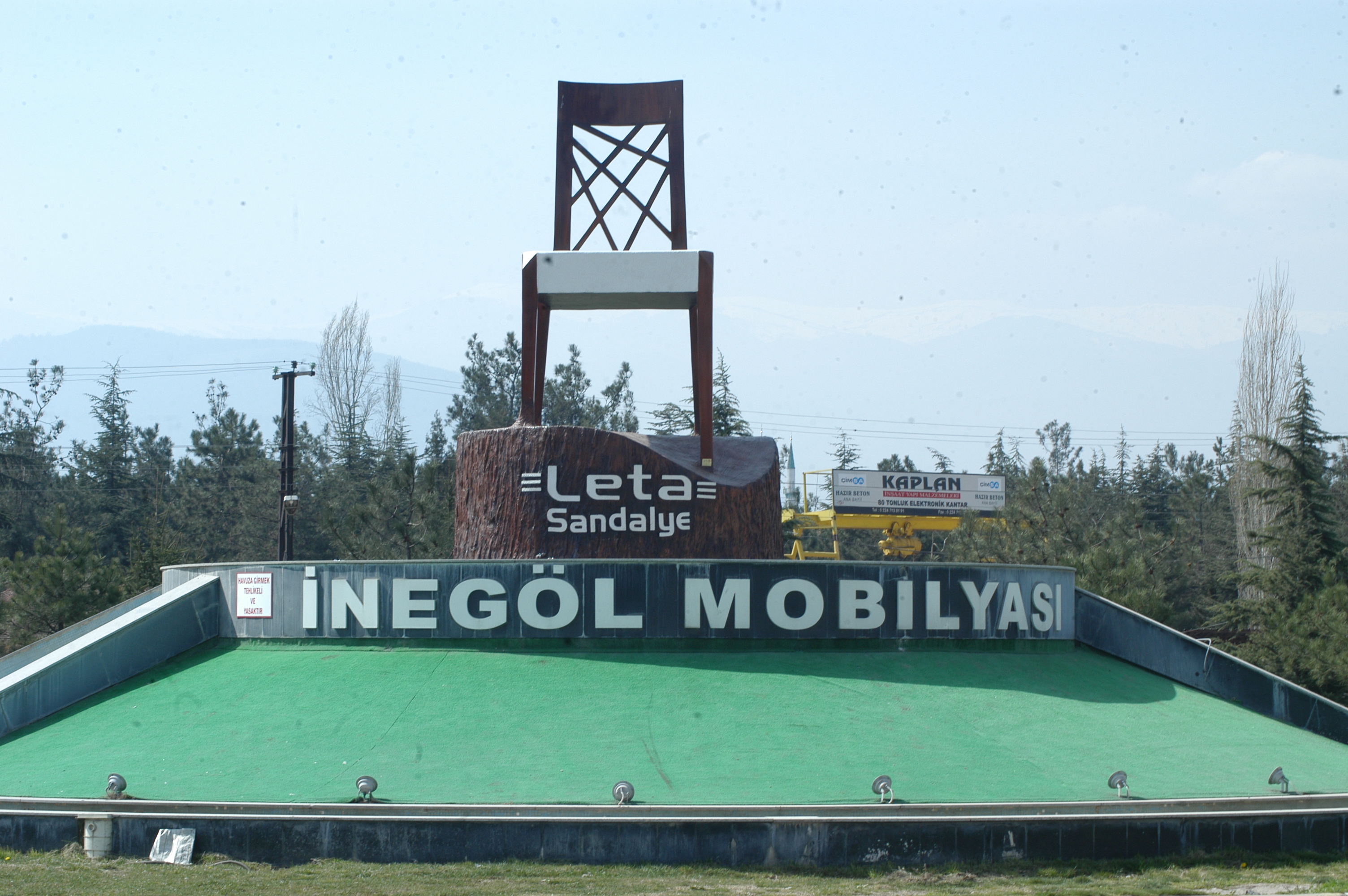 Sandalye Fi̇gürü Havuz (5)