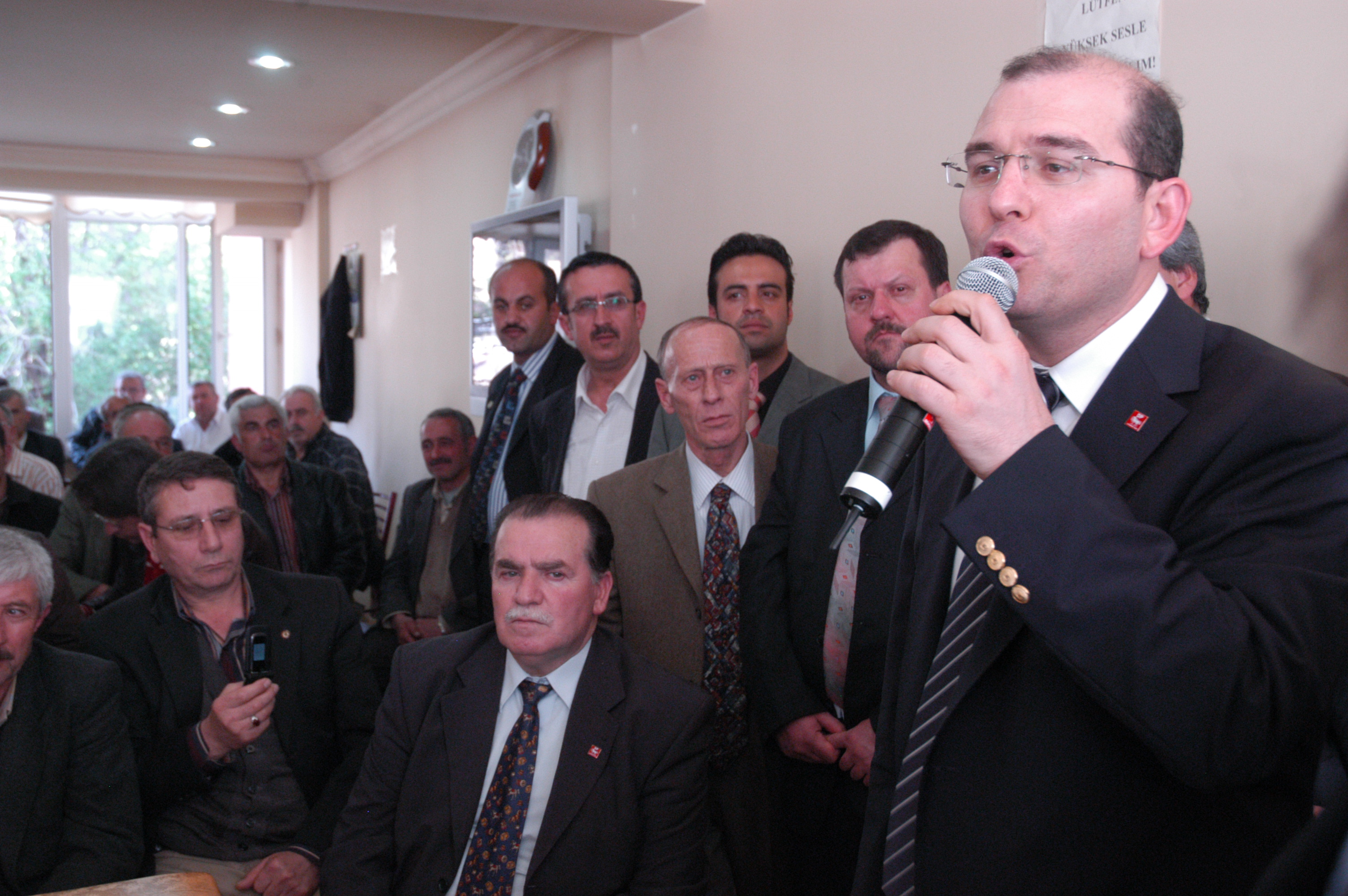 Süleyman Soylu İnegöl’de Çiftçilerle Arşivden 2008 Gençgazete (5)