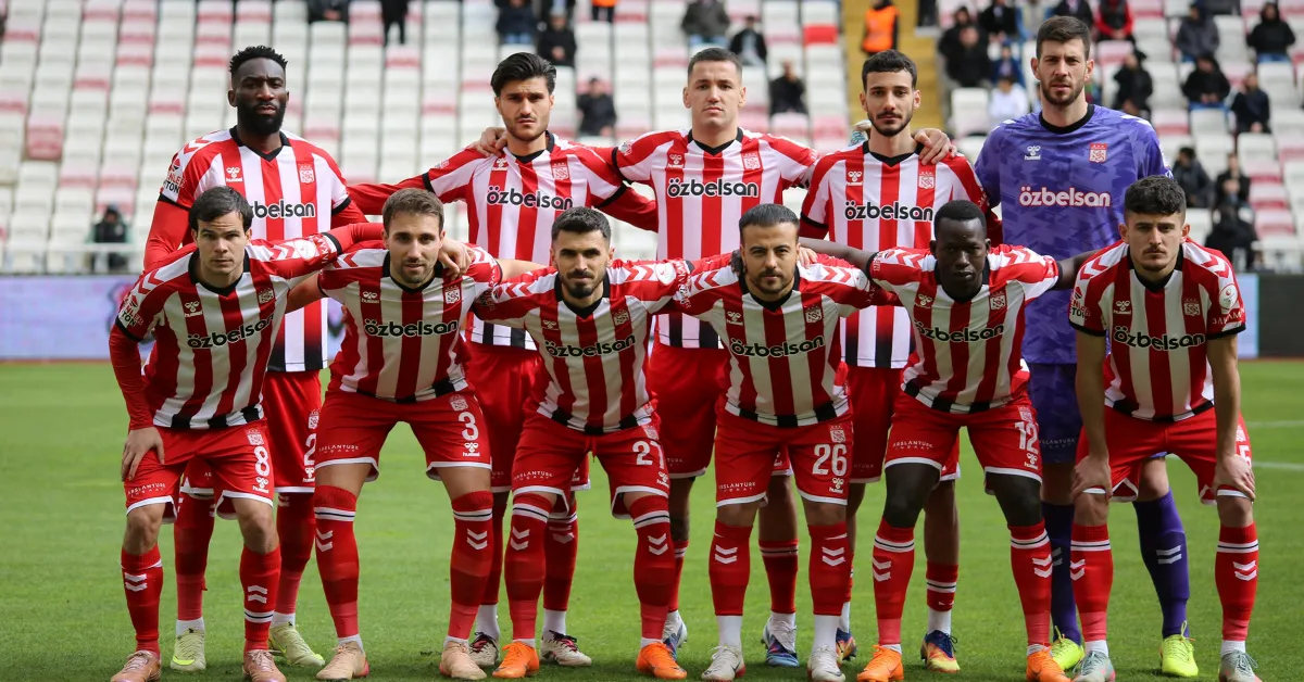 Trendyol 1. Lig Özbelsan Sivasspor Sakaryaspor Maç Özeti (4)