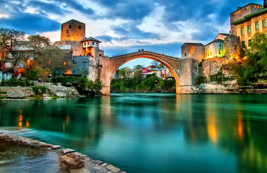 Türk Gezginlerin Gözü Bu Ülkede! 90 Gün Vizesiz Seyahat Fırsatıyla Yeni Bir Rota Mı Doğuyor (1)