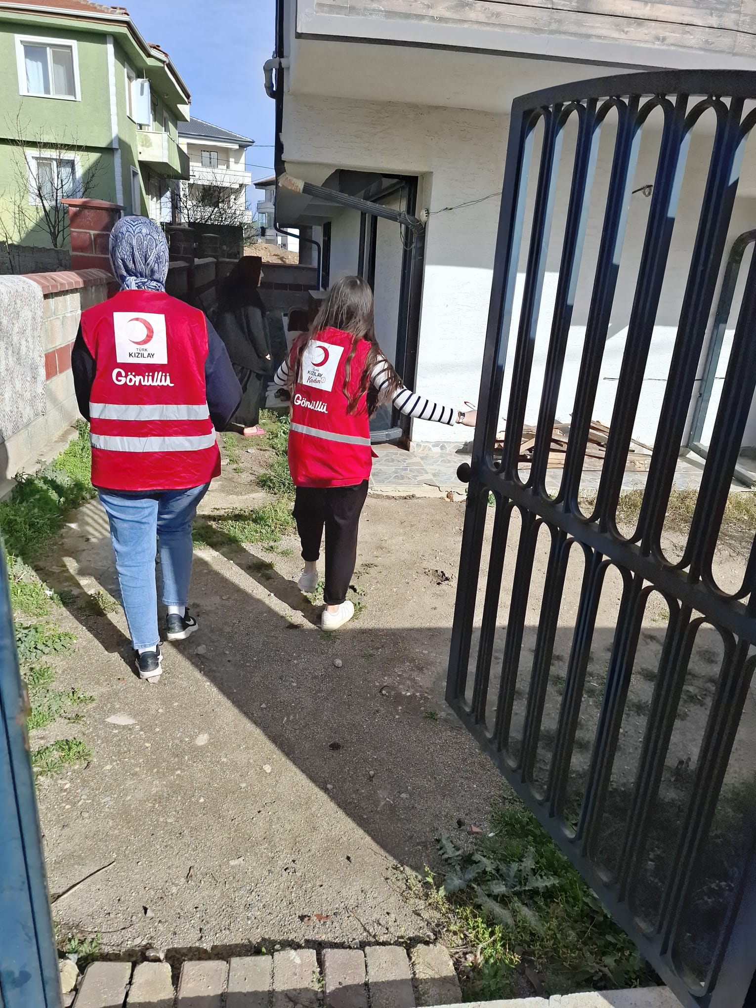 Türk Kızılay İnegöl'de Ihtiyaç Sahibi Ailelerle Buluştu! (2)