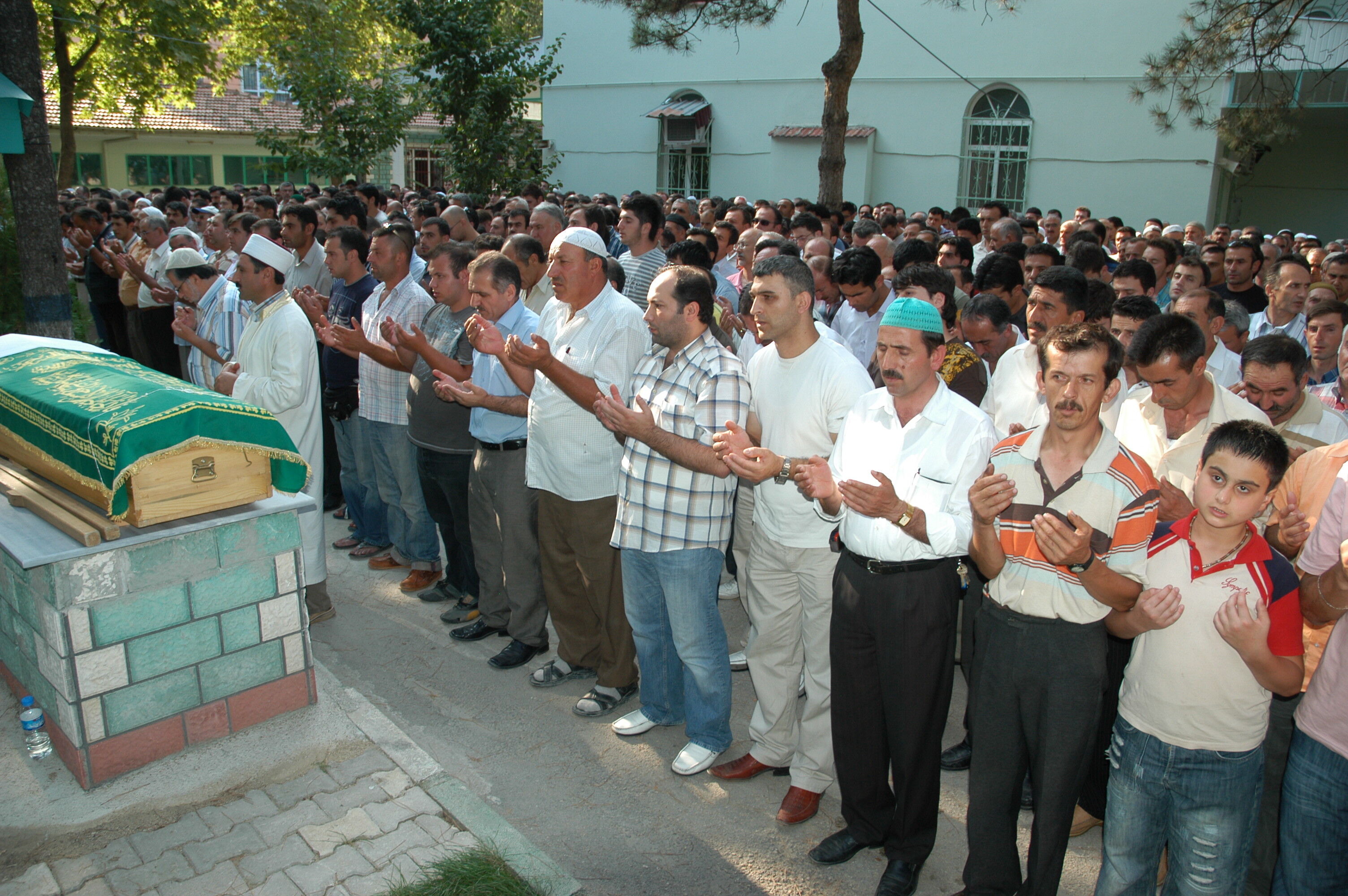 Vefat Edenler Cenaze Bilgileri Ölüm Haberleri Mezarlık Kabir Bilgileri Gencgazete (127) 19 Şubat 2026 Perşembe