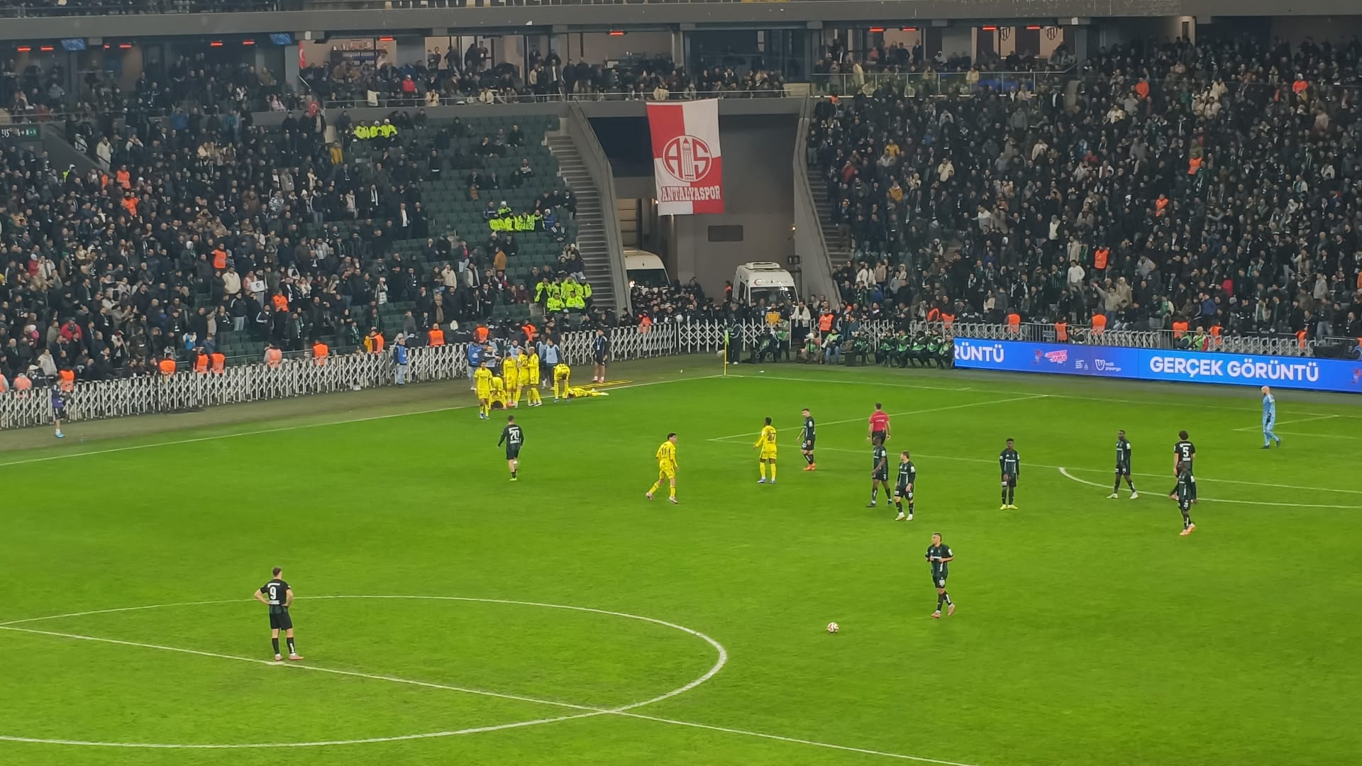 Whatsapp Image 2026 02 02 At 20.49.00 (1)