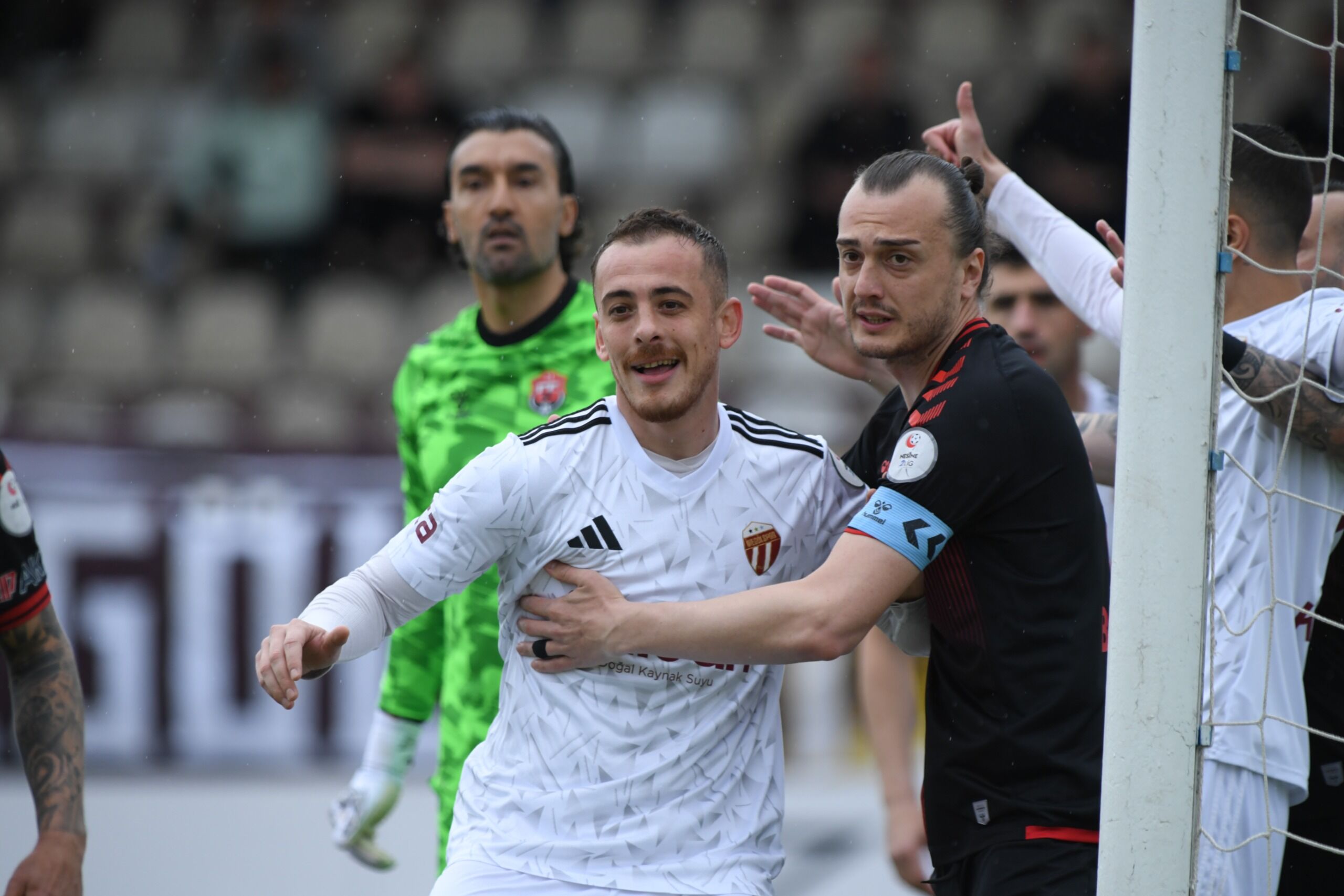 484D2965 0178 427C Bf26 290082E334Aa